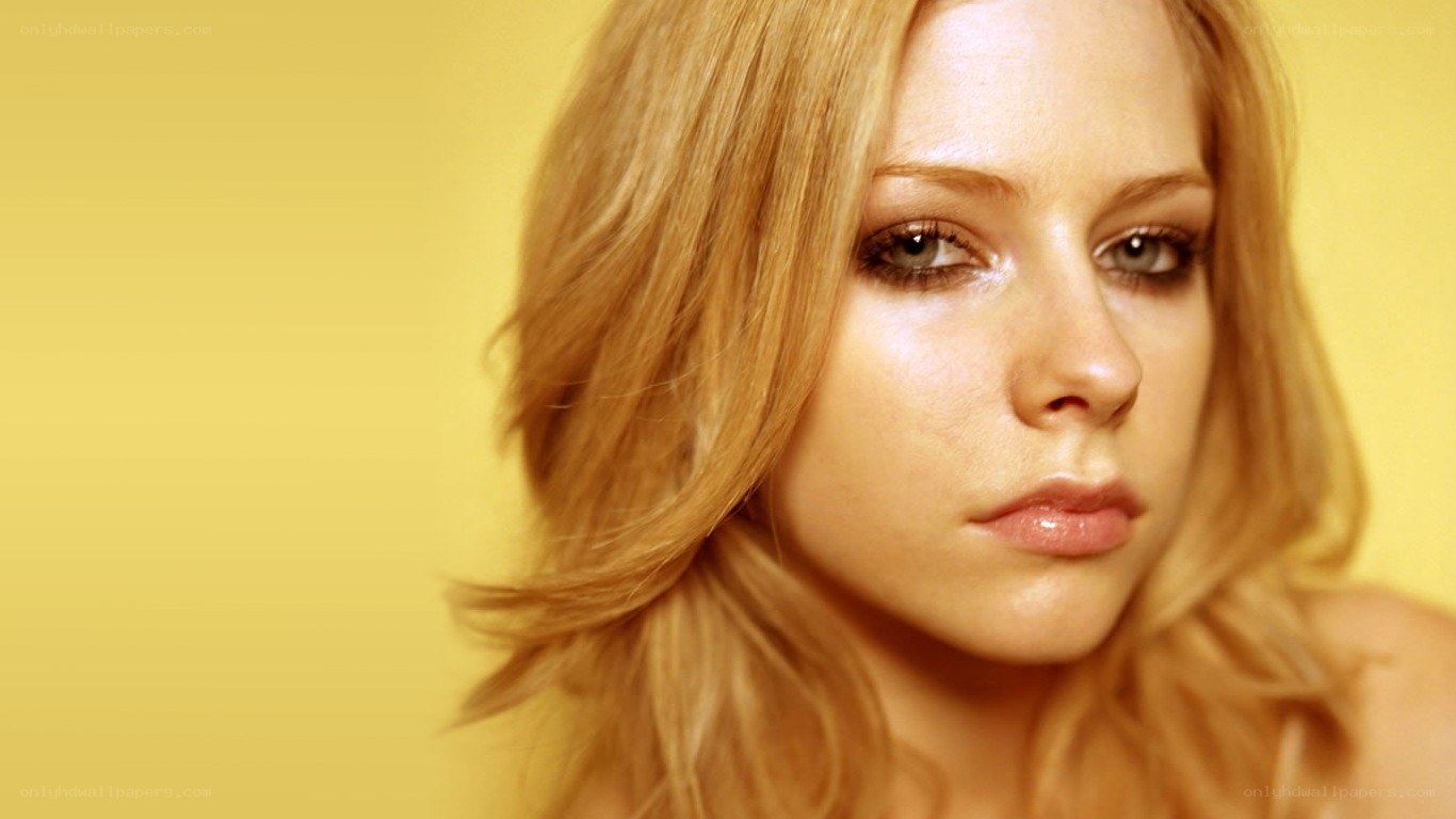 Avril Lavigne portrait