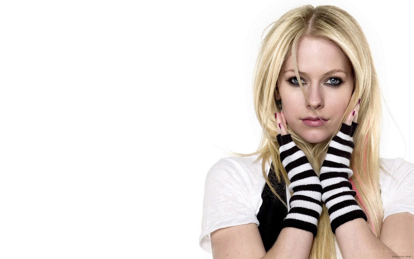 Avril Lavigne portrait