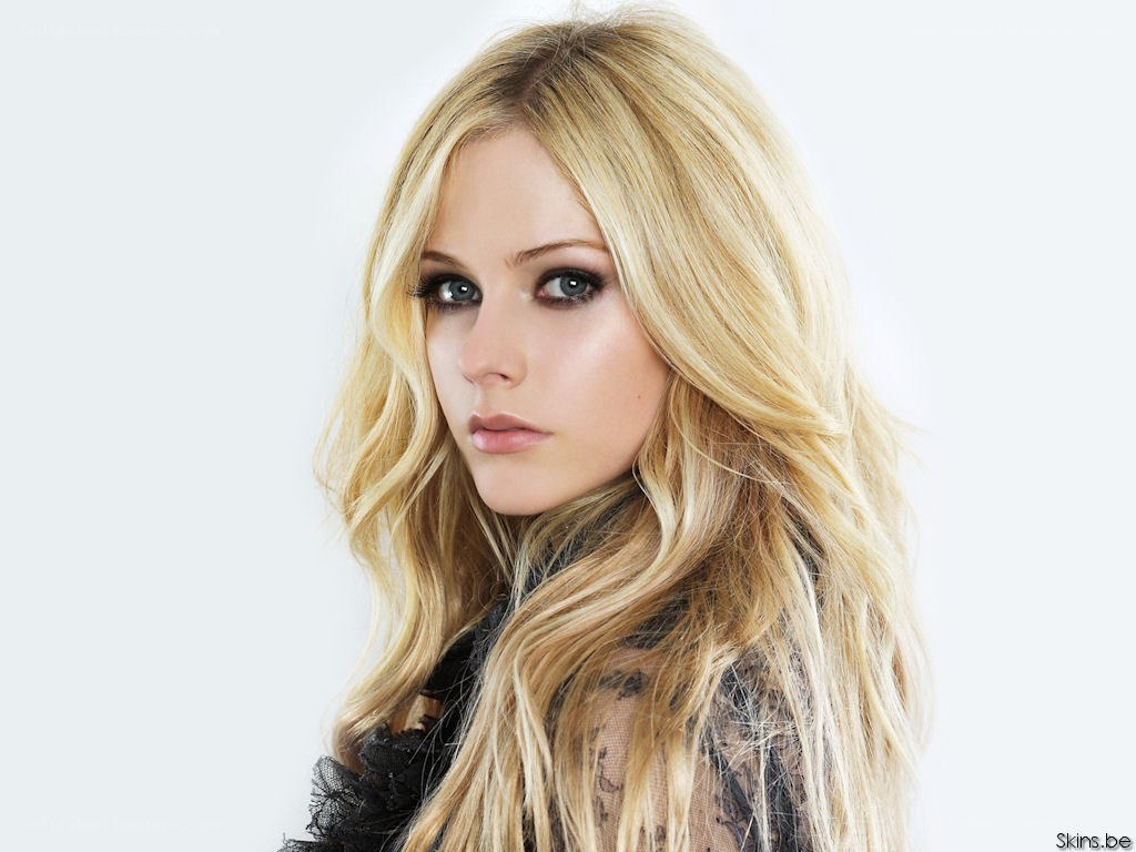 Avril Lavigne portrait