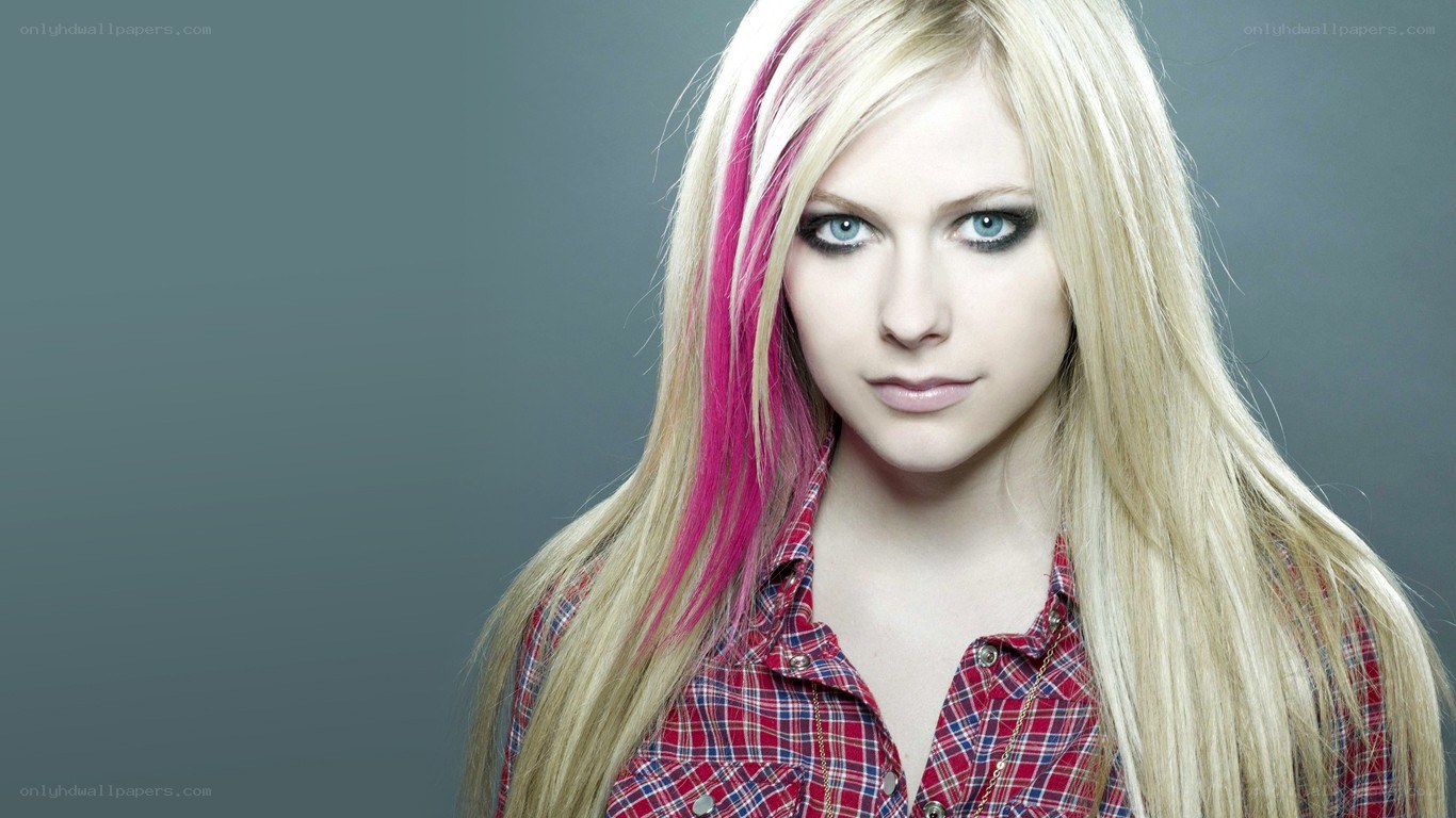 Avril Lavigne portrait