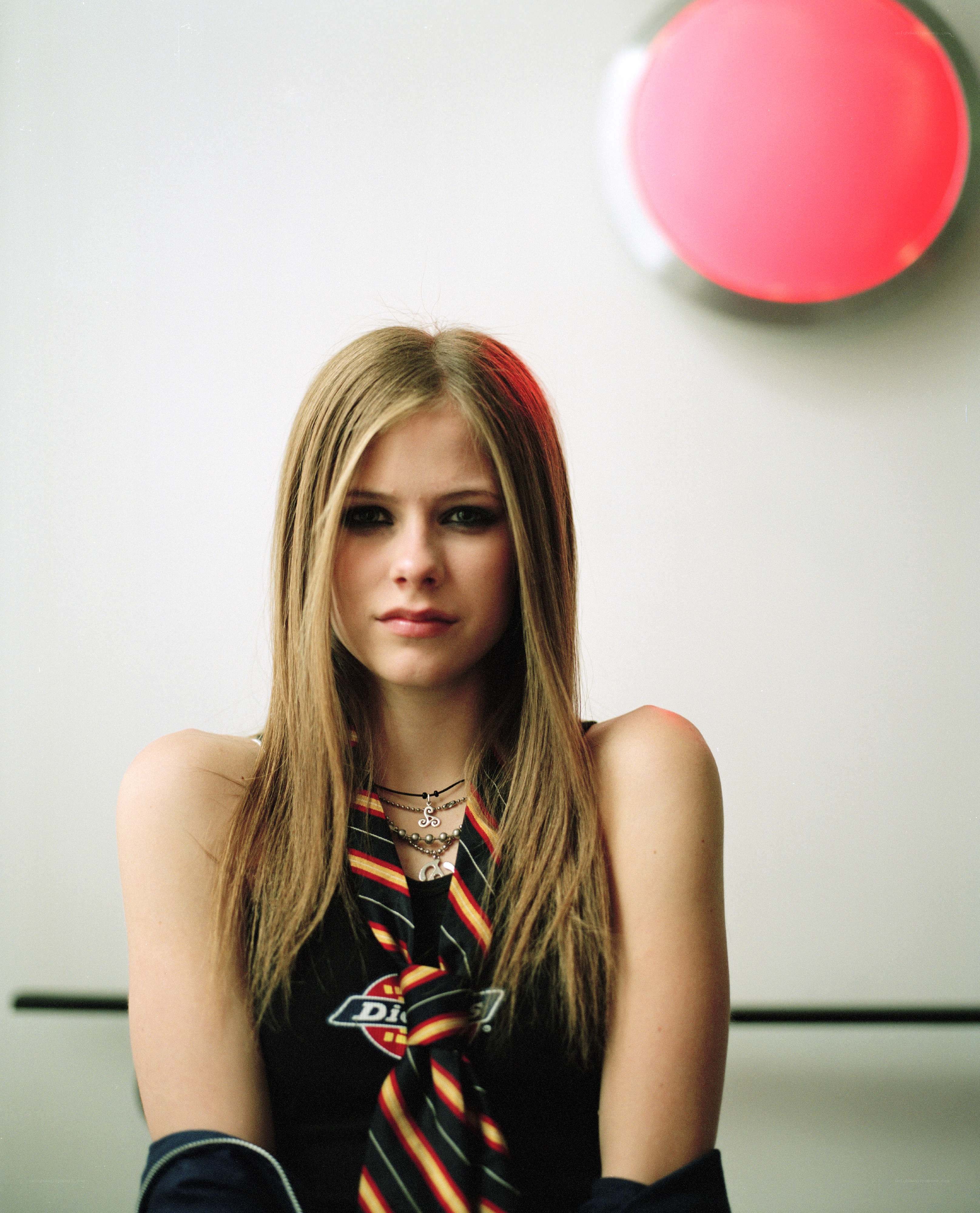 Avril Lavigne portrait
