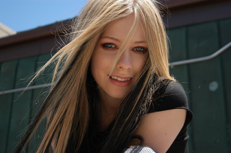 Avril Lavigne portrait