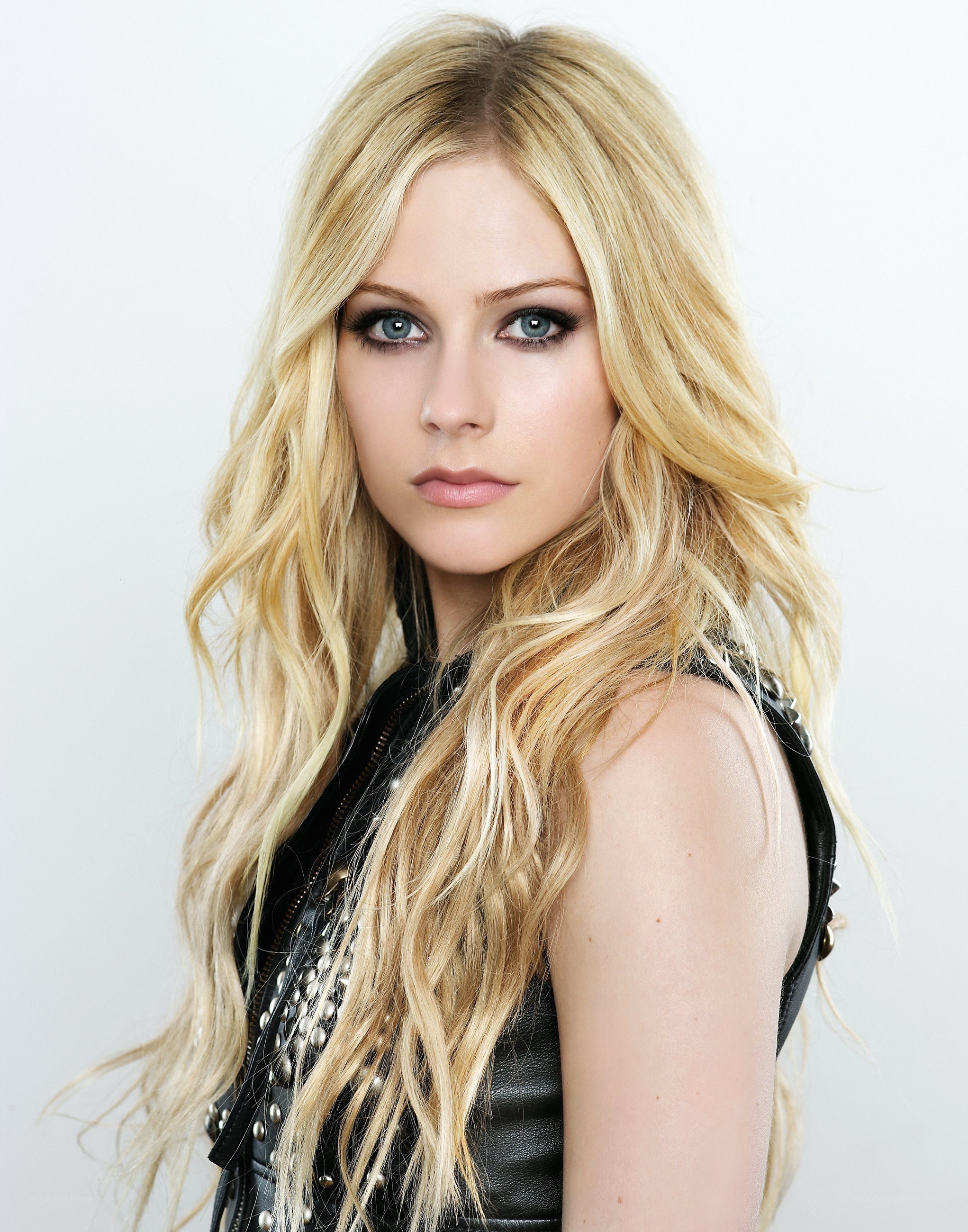 Avril Lavigne portrait
