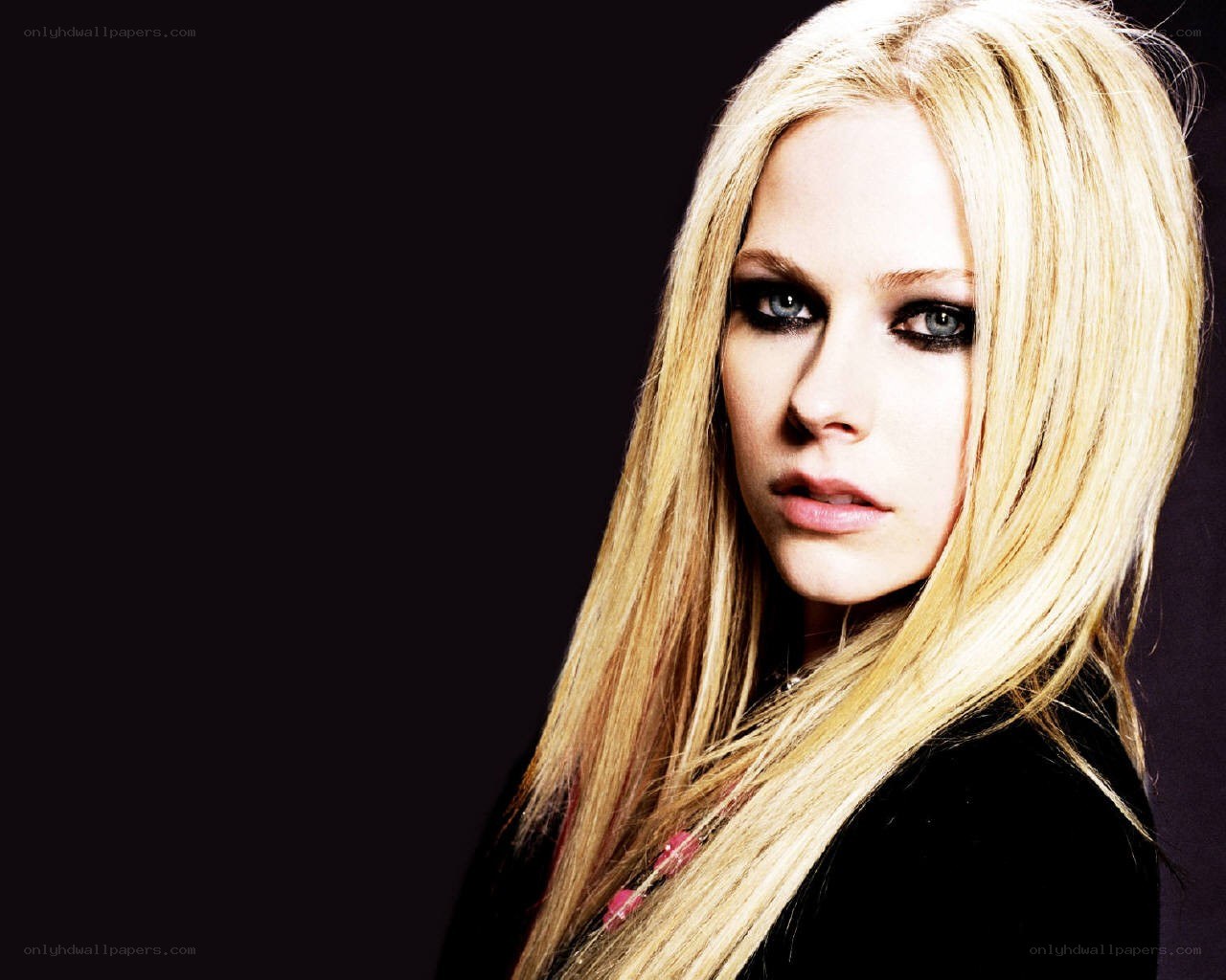 Avril Lavigne portrait