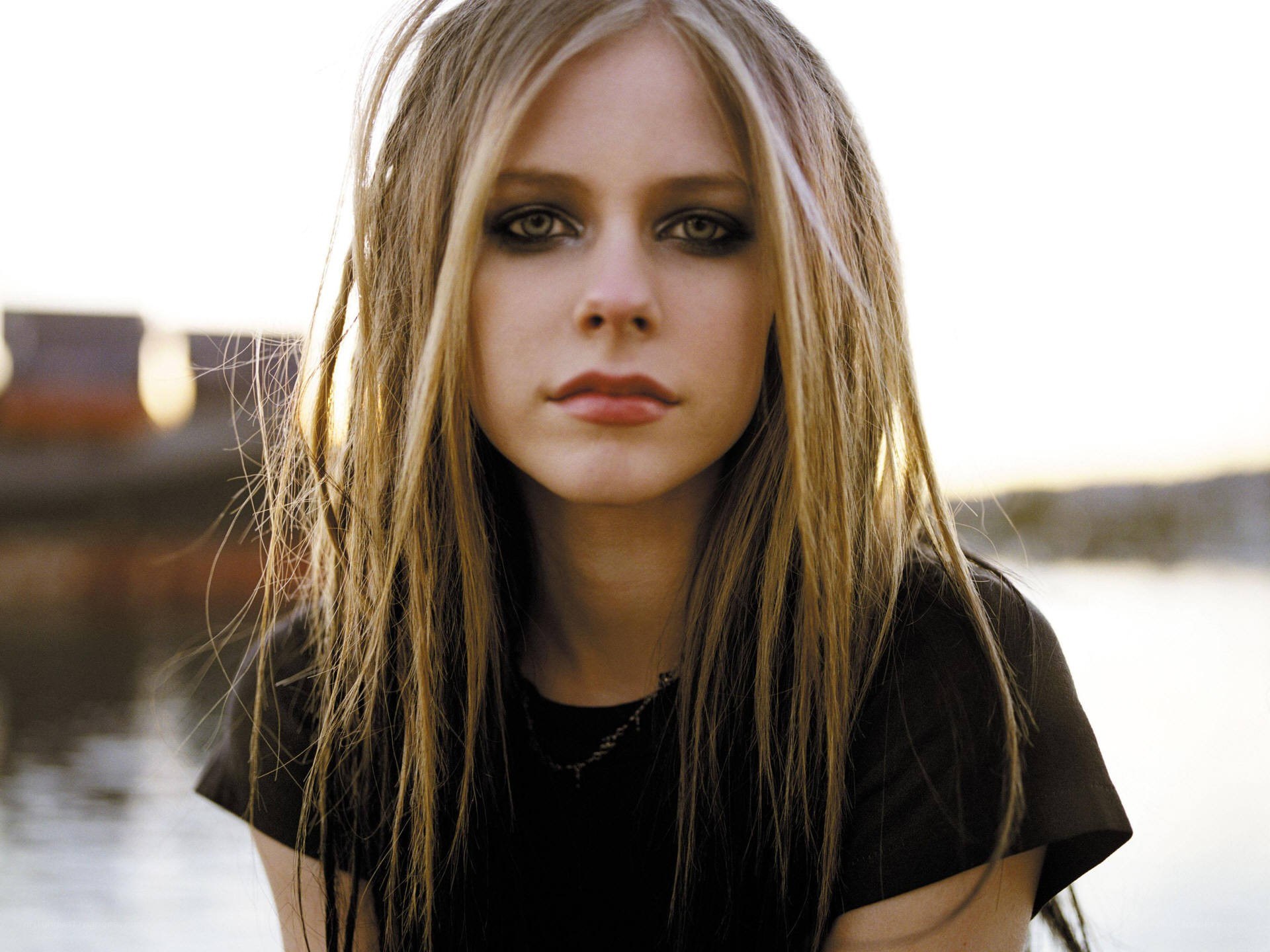 Avril Lavigne portrait