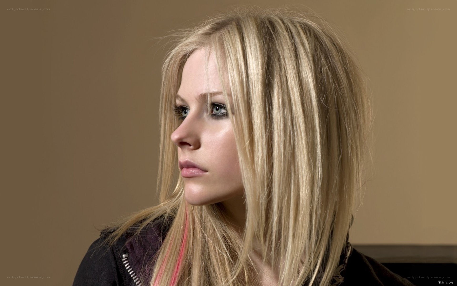 Avril Lavigne portrait