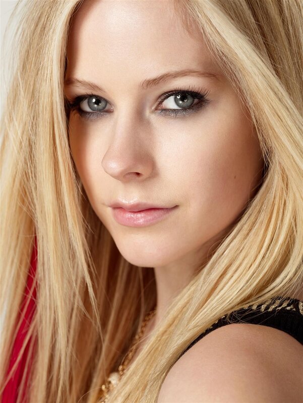 Avril Lavigne portrait