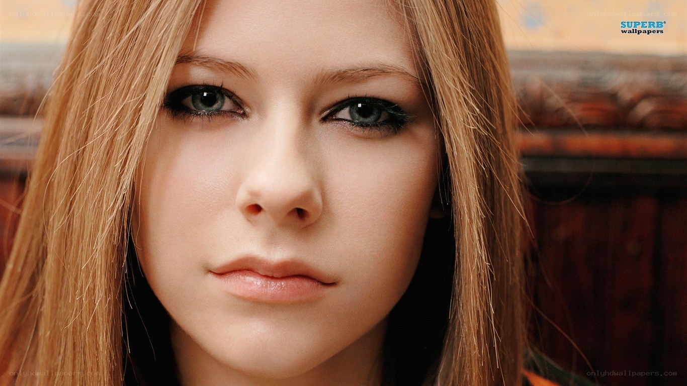 Avril Lavigne portrait