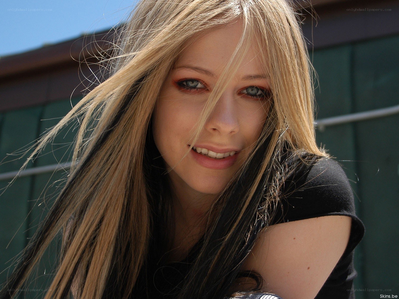 Avril Lavigne portrait