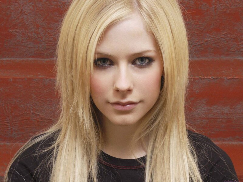 Avril Lavigne portrait