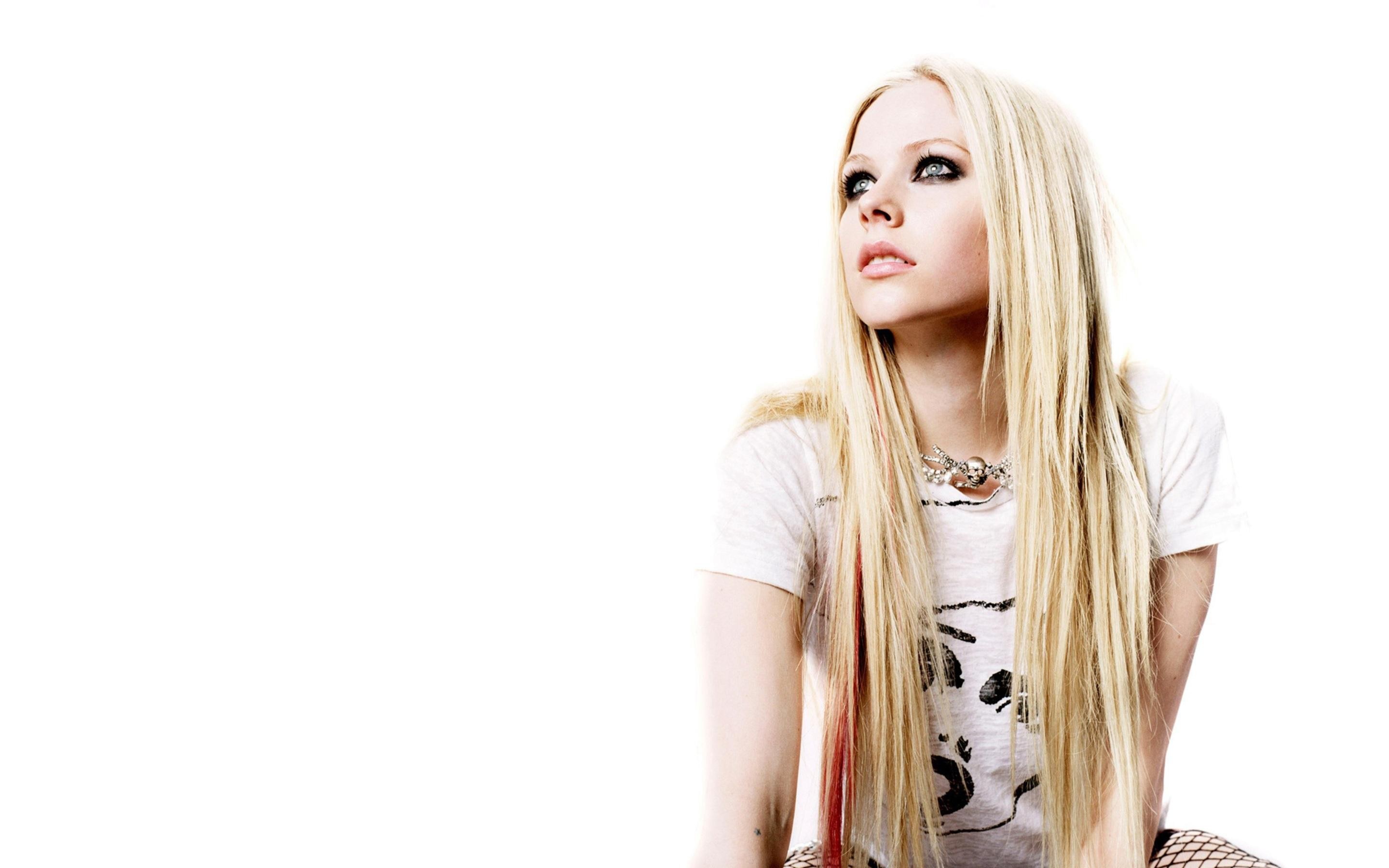 Avril Lavigne portrait
