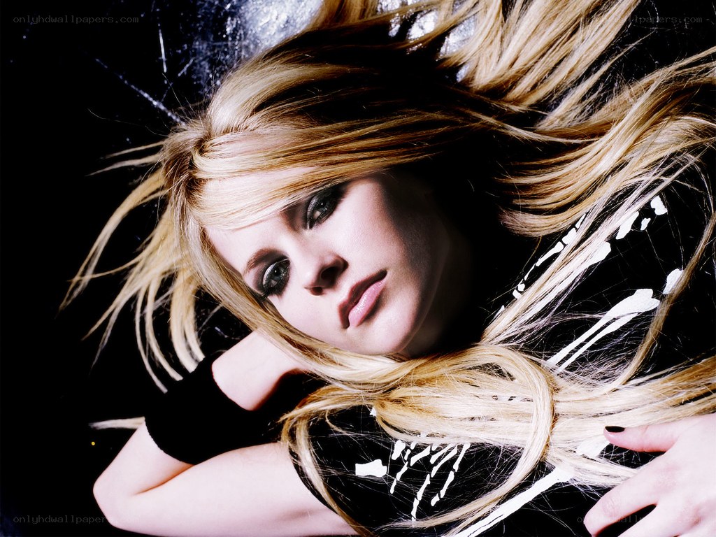 Avril Lavigne portrait