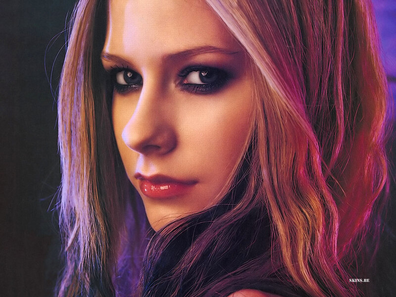 Avril Lavigne portrait