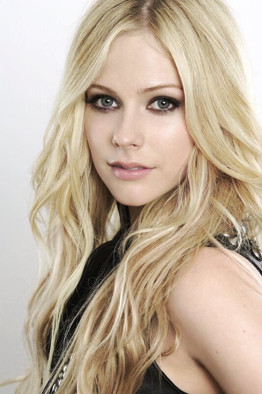 Avril Lavigne portrait