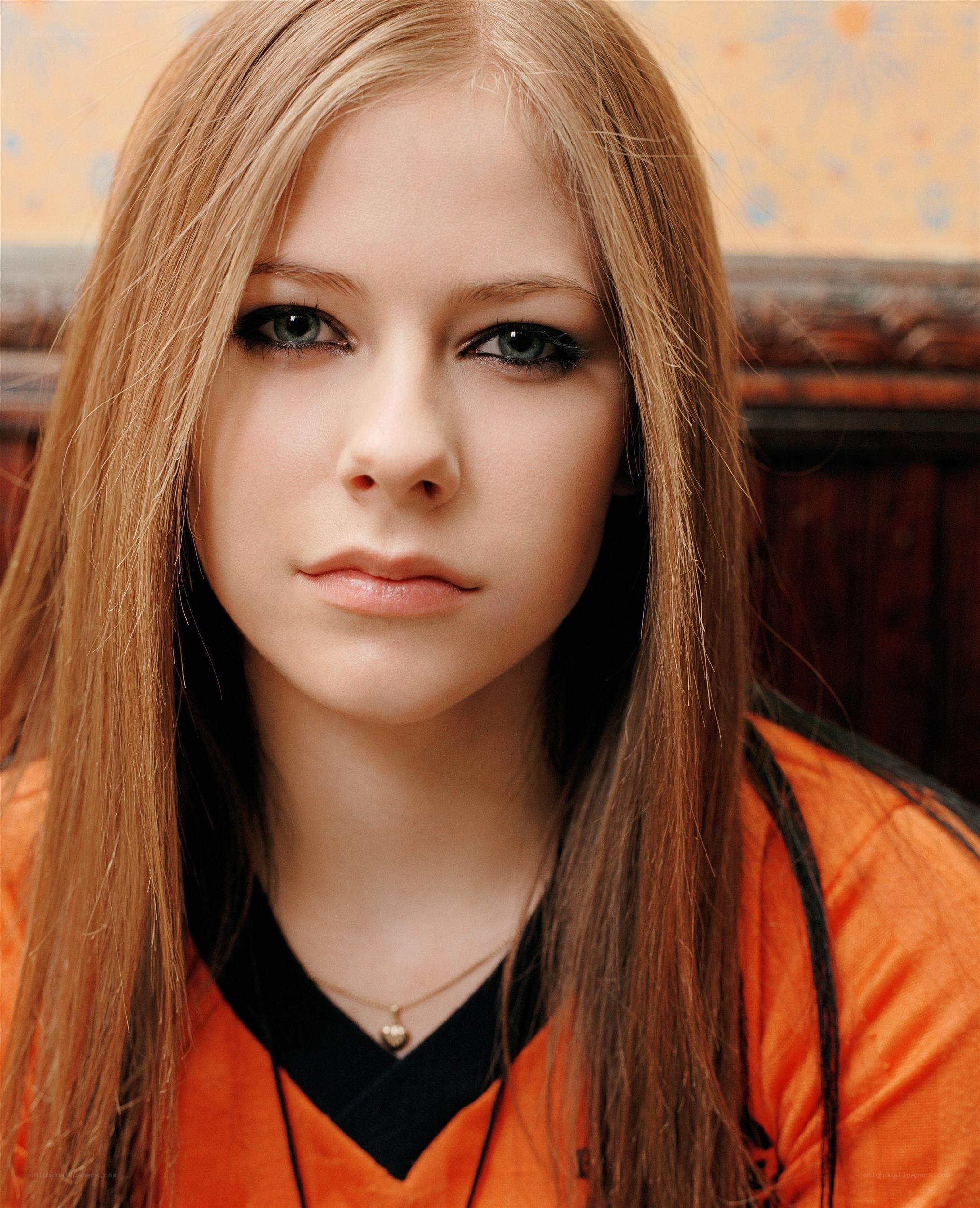 Avril Lavigne portrait
