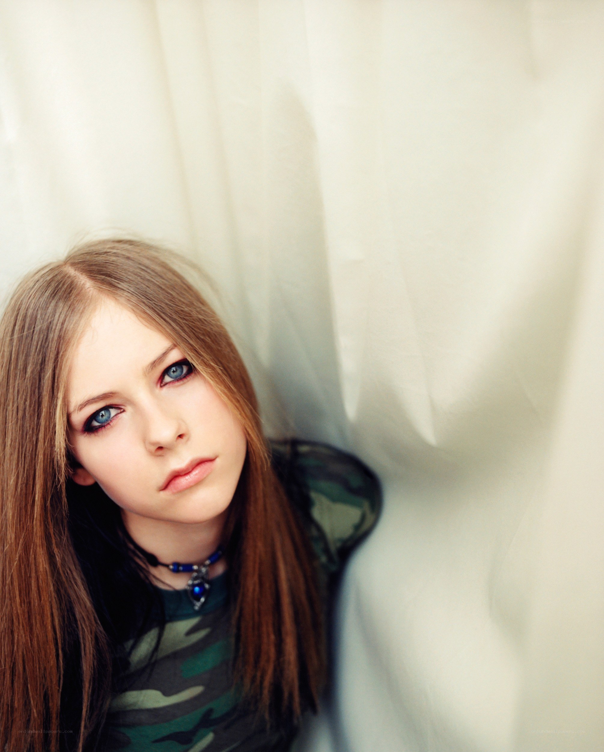 Avril Lavigne portrait