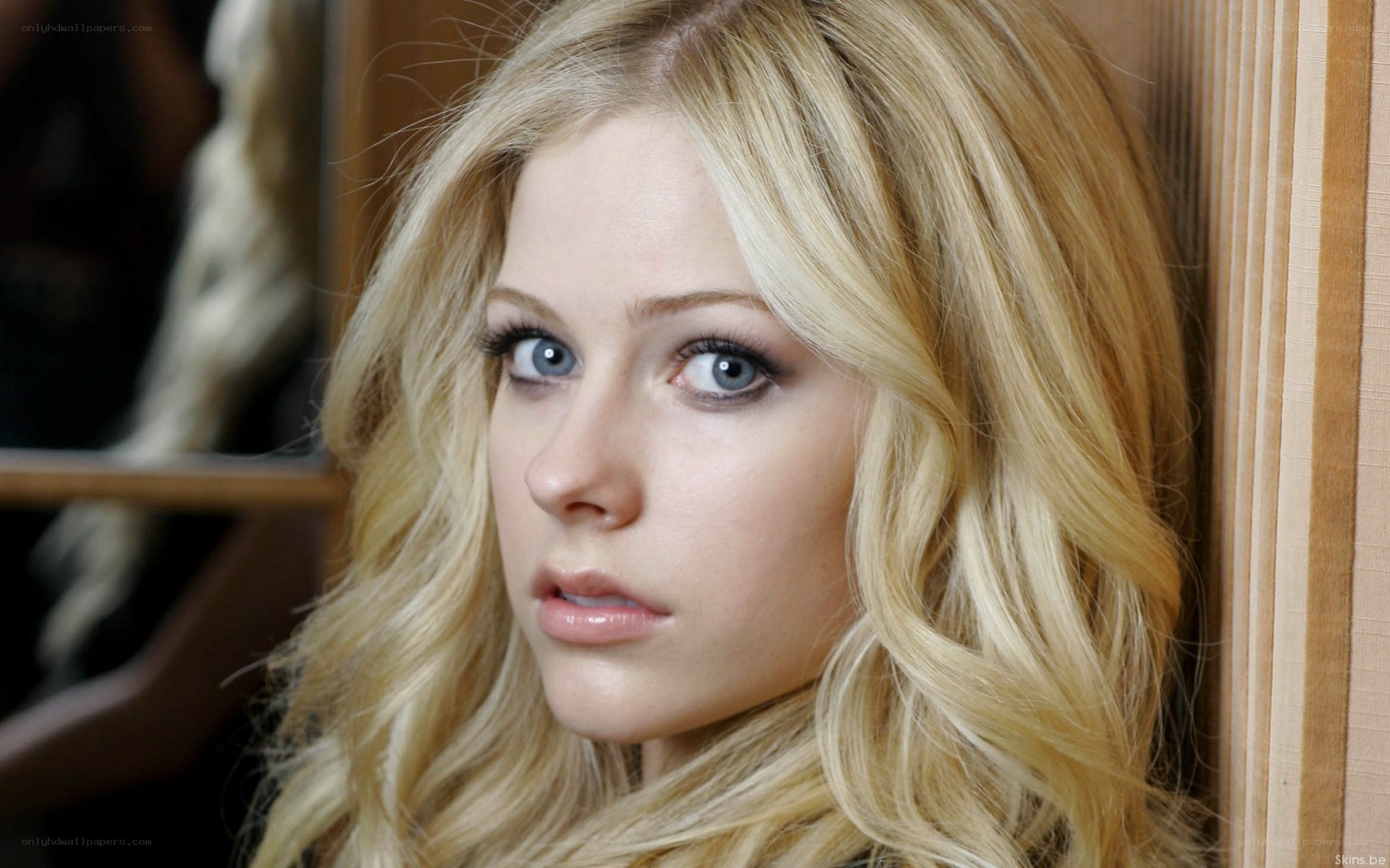 Avril Lavigne portrait
