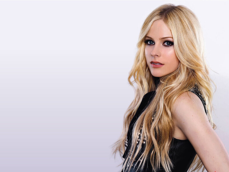 Avril Lavigne portrait