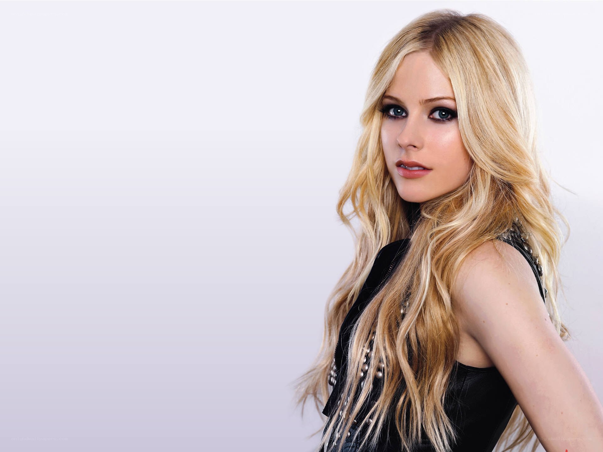Avril Lavigne portrait