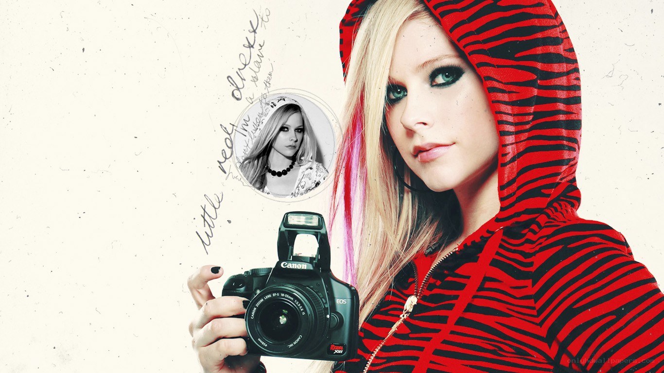 Avril Lavigne with camera