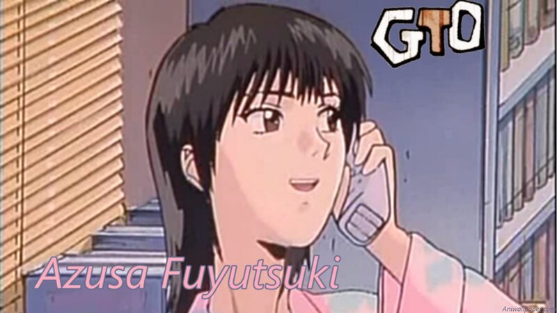 Azusa Fuyutsuki on phone