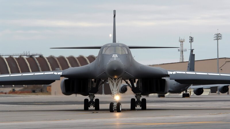 B-1 Lancer Bomber — Gray, Neutral, Morning, Photograph