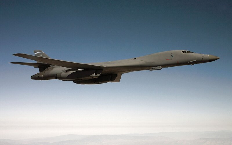 B-1 Lancer Bomber — Gray, Serene