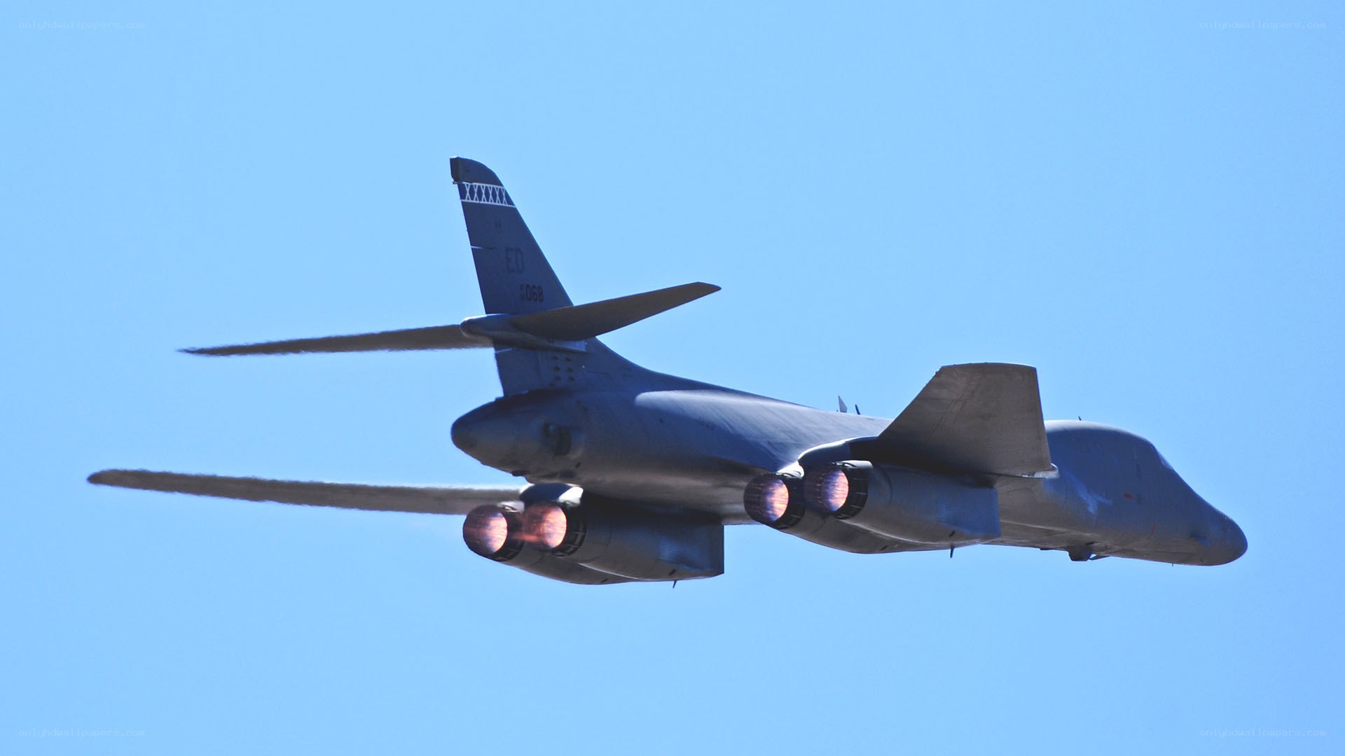 B-1 Lancer bomber in flight