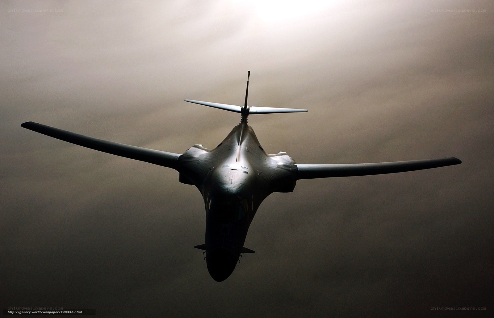 B-1 Lancer bomber in flight