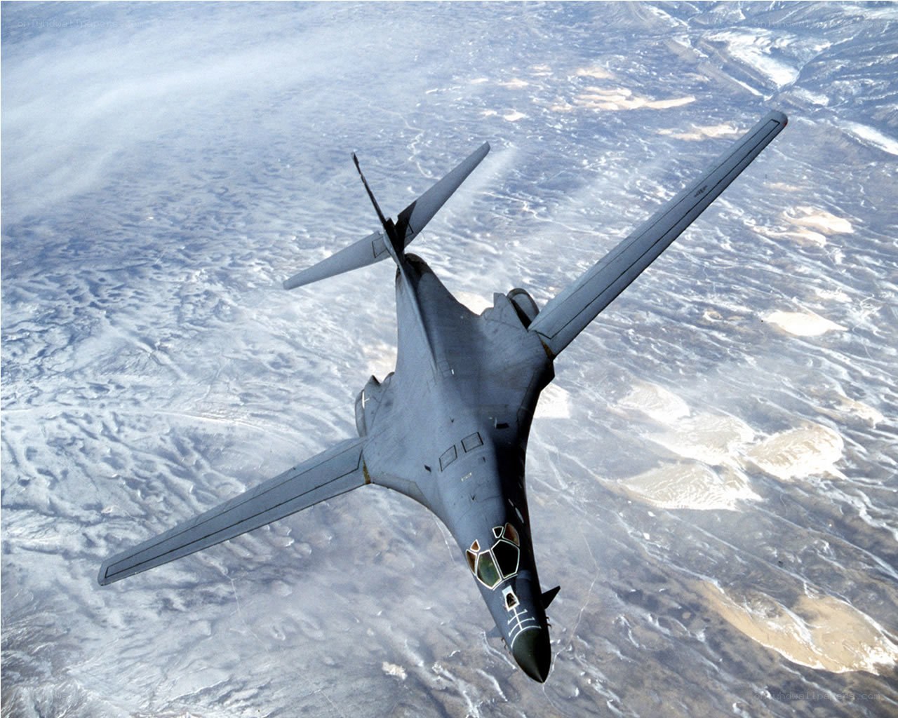 B-1 Lancer bomber in flight