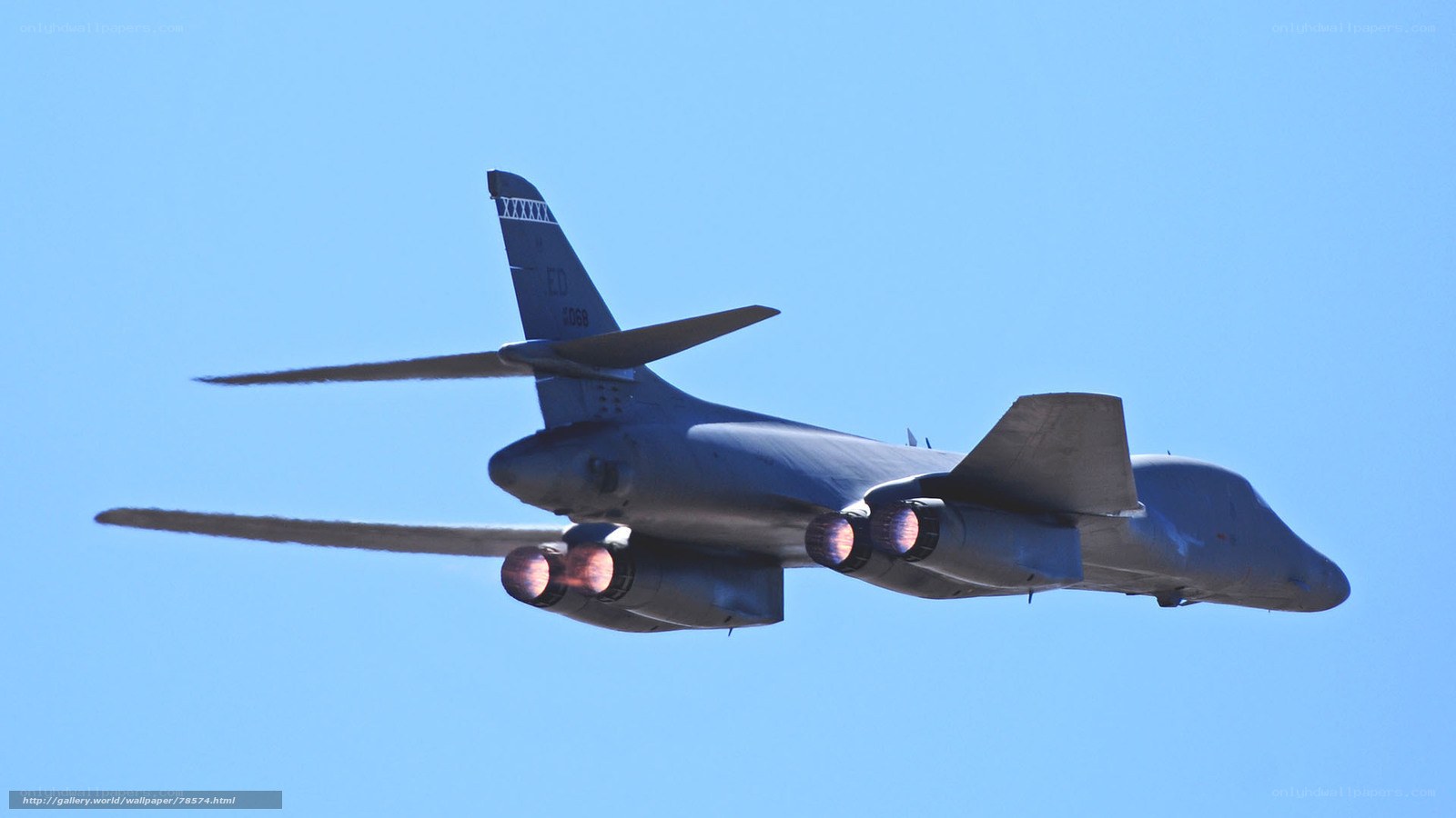 B-1 Lancer bomber in flight