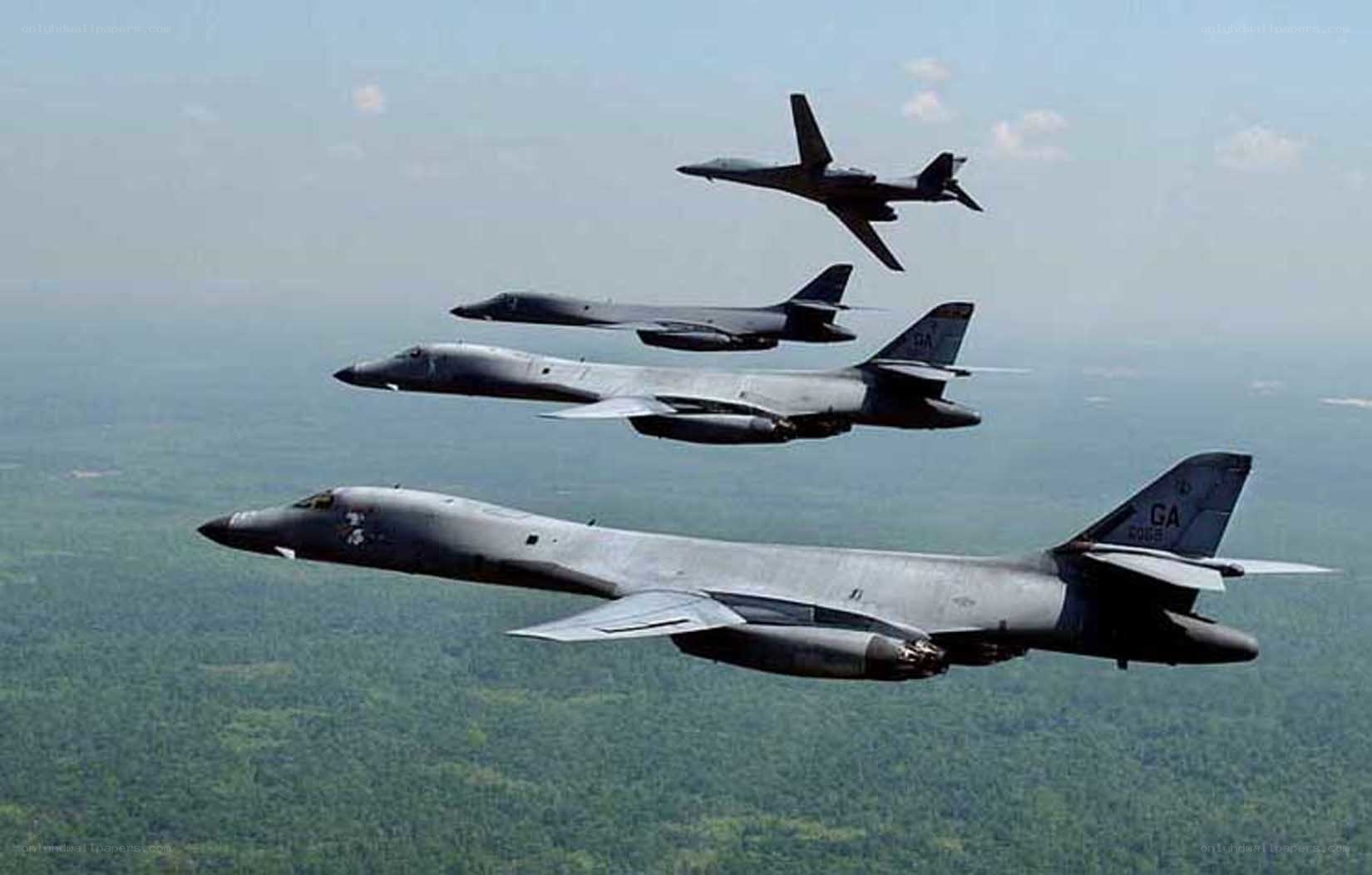 B-1 Lancer bombers in formation