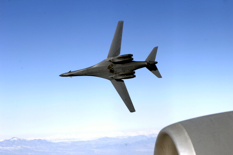 B-1 Lancer in flight