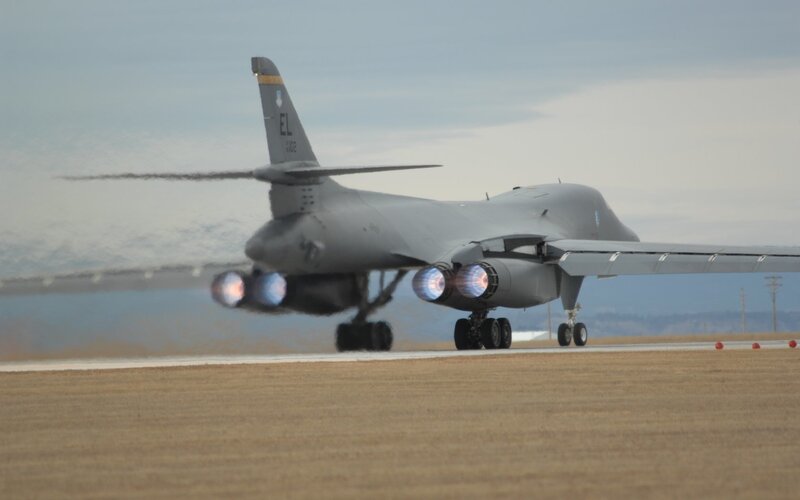 B-1 Lancer on runway