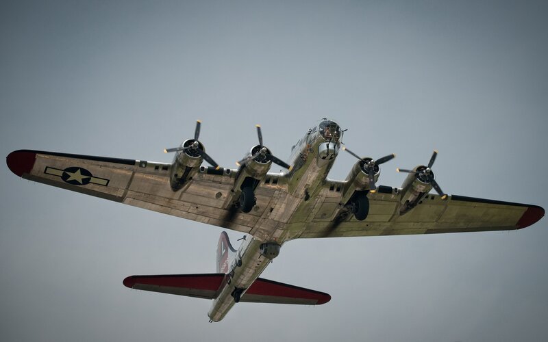 B-17 Bomber Aircraft — Gray, Dramatic, Photograph, Propellers, Wings