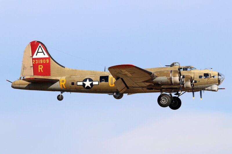 B-17 Bomber Aircraft — Tan, Calm