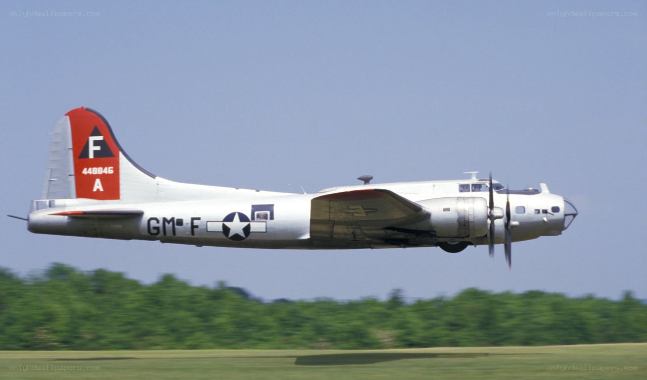 B-17 bomber in flight
