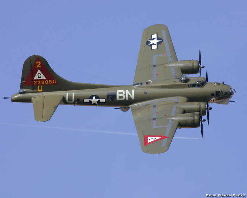 B-17 Bomber in Flight — Green