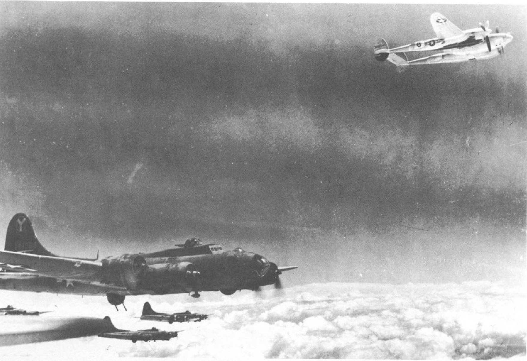 B-17 Flying Fortress formation
