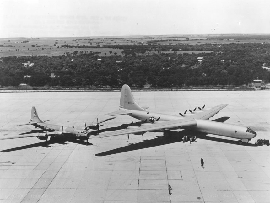B-36 Peacemaker bombers on tarmac
