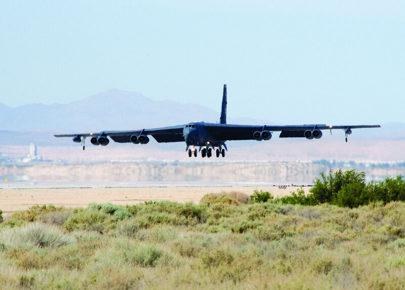 B-52 bomber landing
