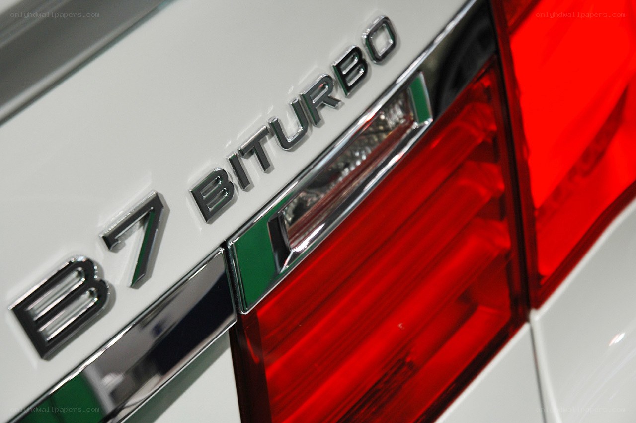 B7 Biturbo car badge