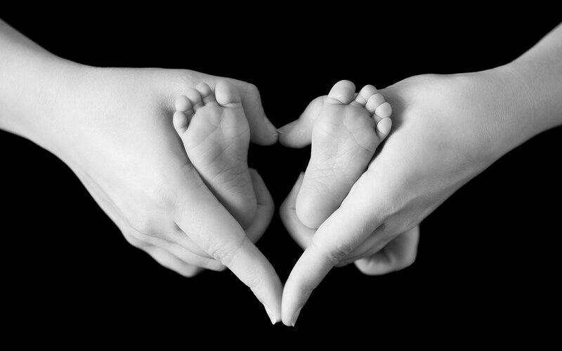 Baby Feet in Heart Shape — Black, Serene