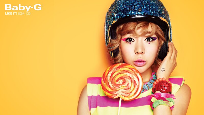 Baby-G ad with lollipop