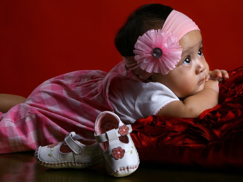 Baby Girl Lying Down — Red