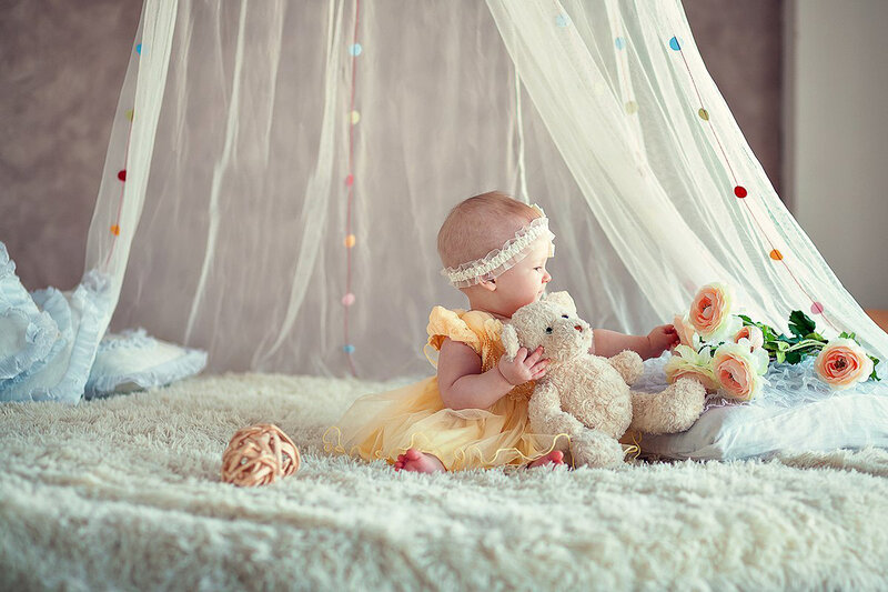 Baby Girl with Teddy Bear — Yellow