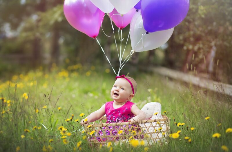 Baby in Basket — Green, Playful