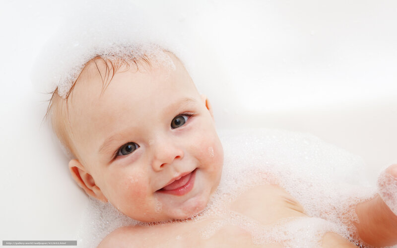 Baby in Bubble Bath — White, Calm