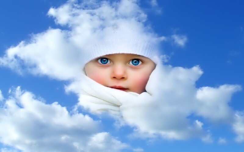 baby in cloud hat