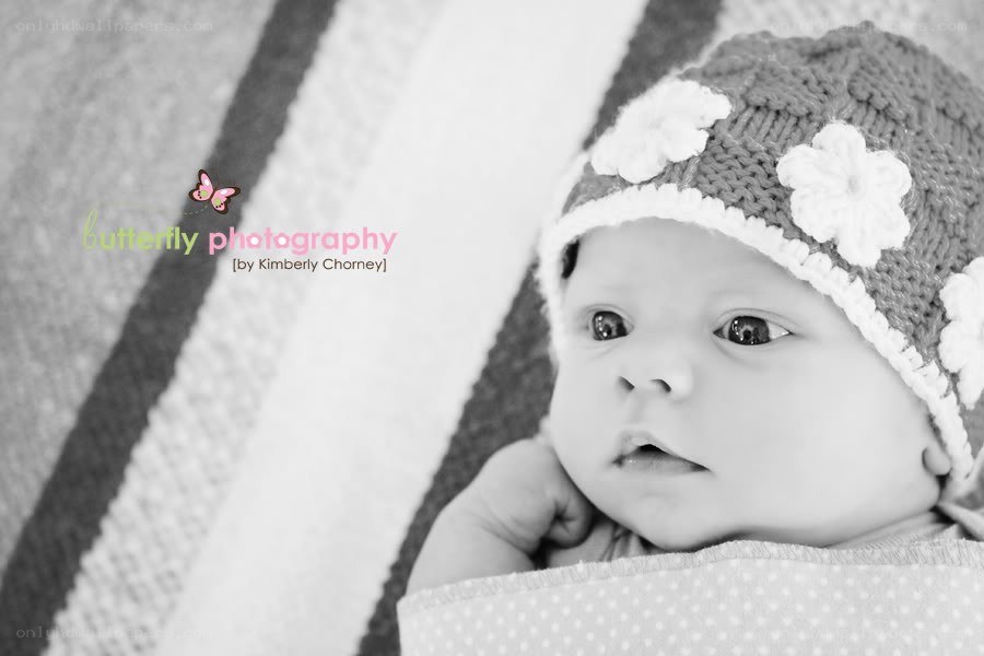 baby in knitted hat